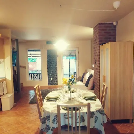 Balaton Holiday Quiet 度假居